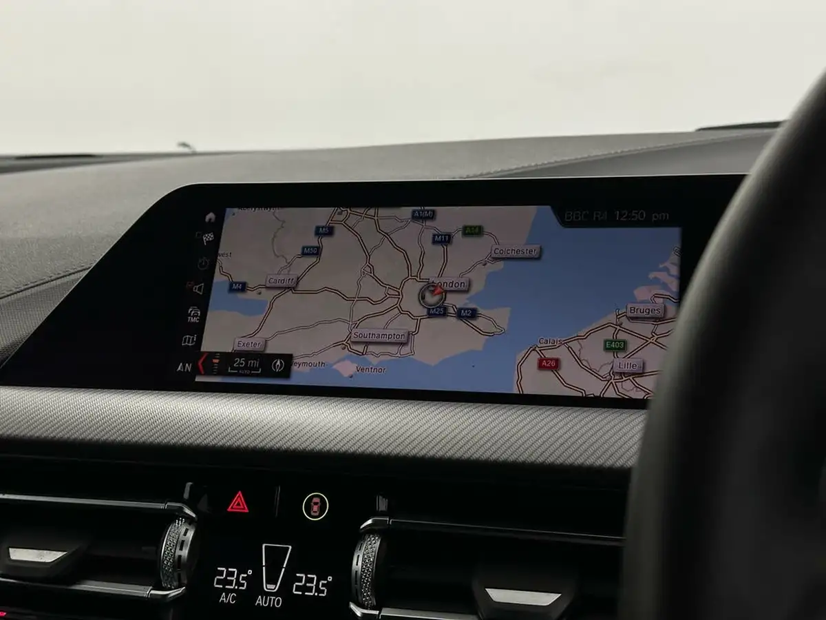 2020-bmw-1-series-20td-118d-m-sport-big-21