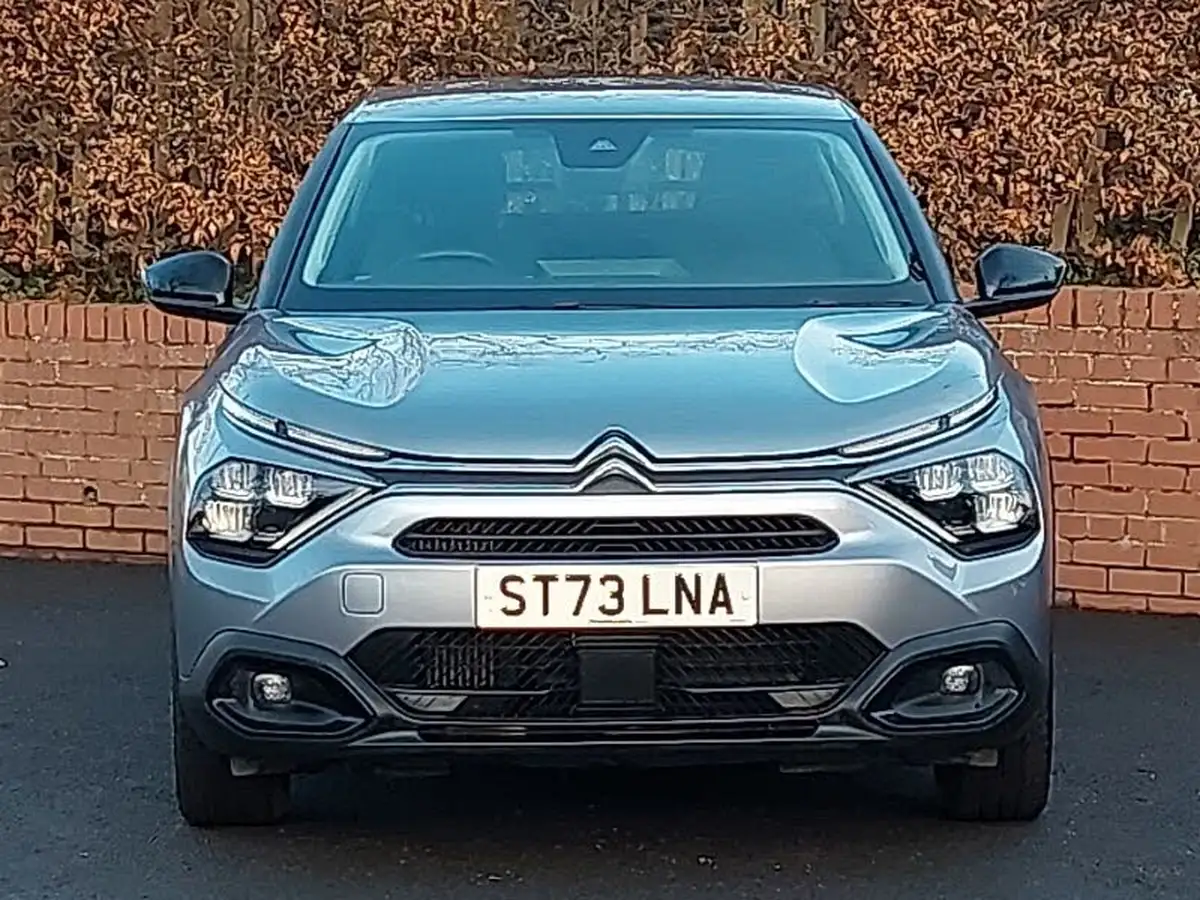 2023-citroen-c4-12-puretech-sense-big-14