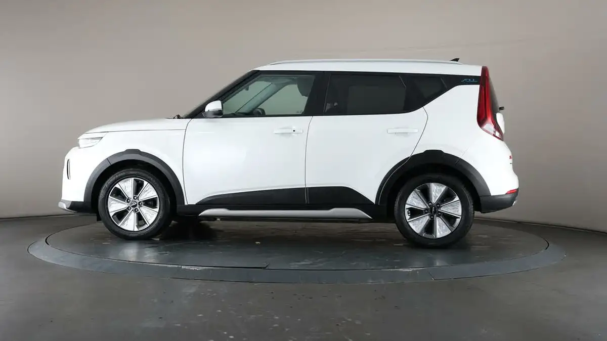 2022-kia-soul-ev-maxx-big-25