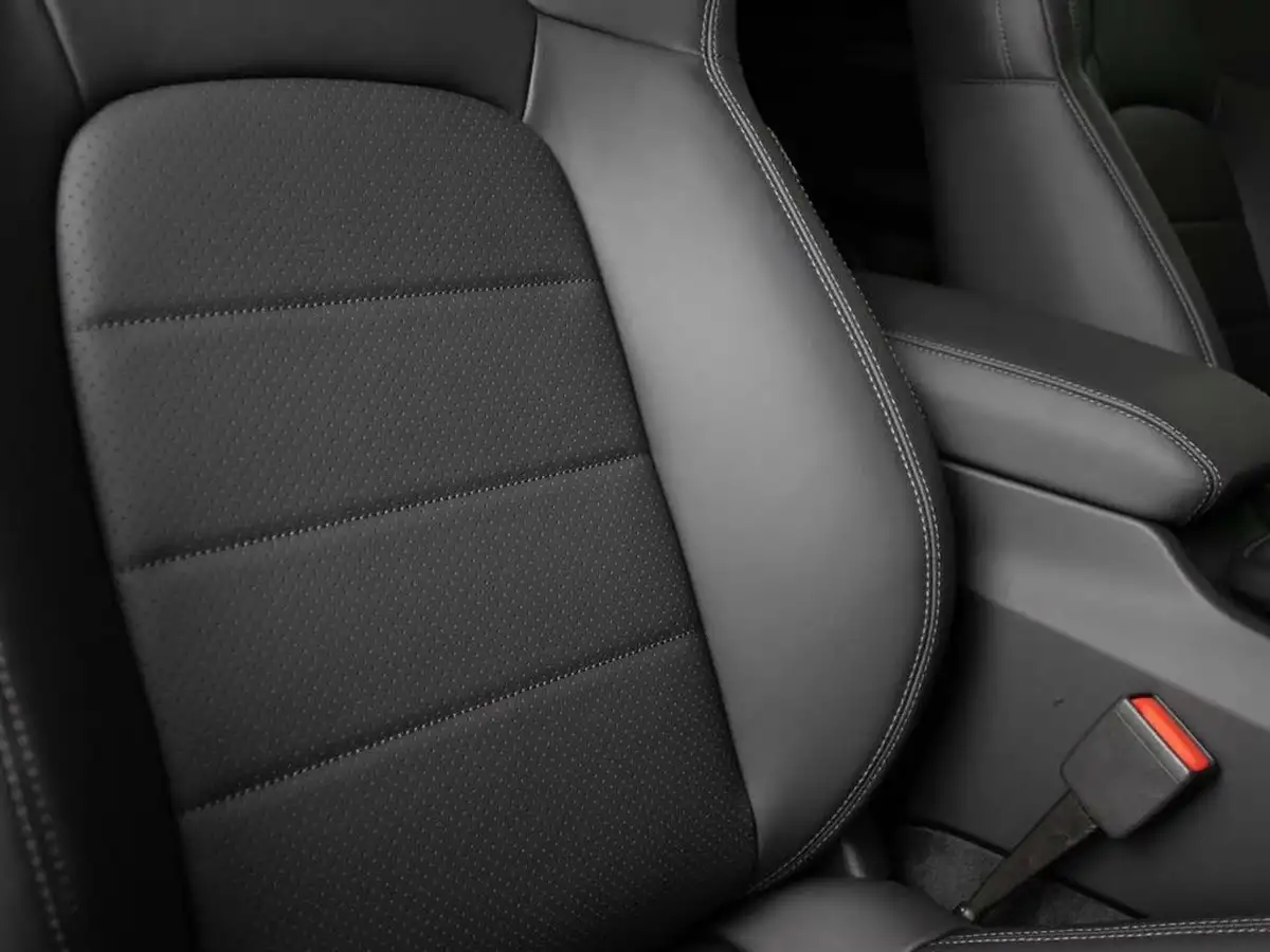 2025-porsche-macan-e-electric-big-53