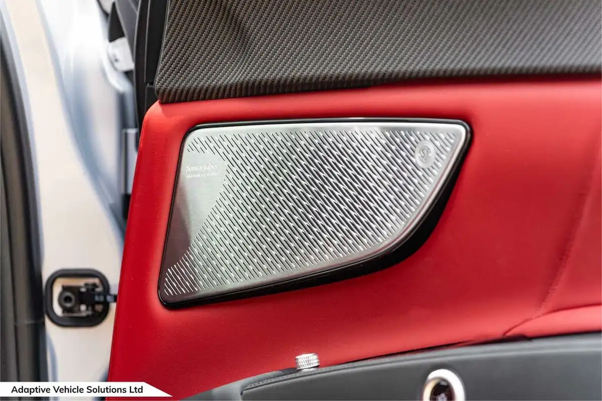 2023-maserati-grecale-30-trofeo-big-46