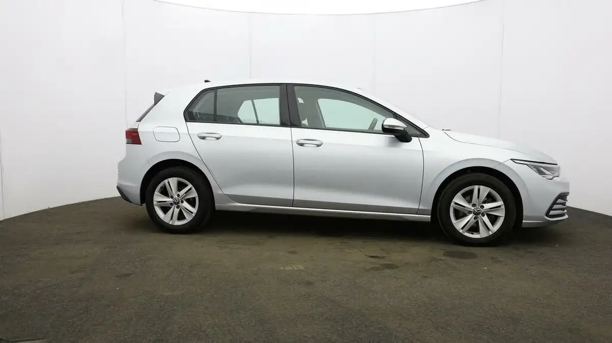 2020-volkswagen-golf-15-tsi-life-130ps-hatchback-big-7