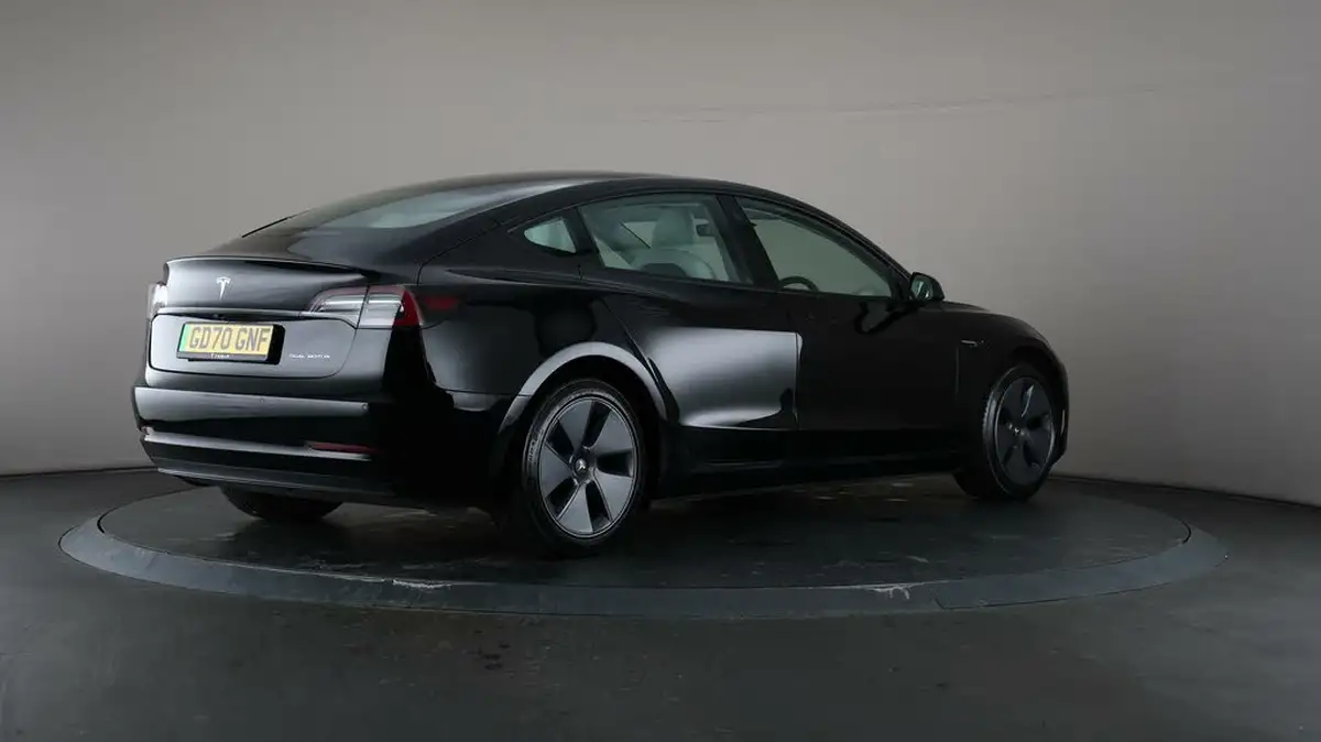 2021-tesla-model-3-e-long-range-4x4-big-59