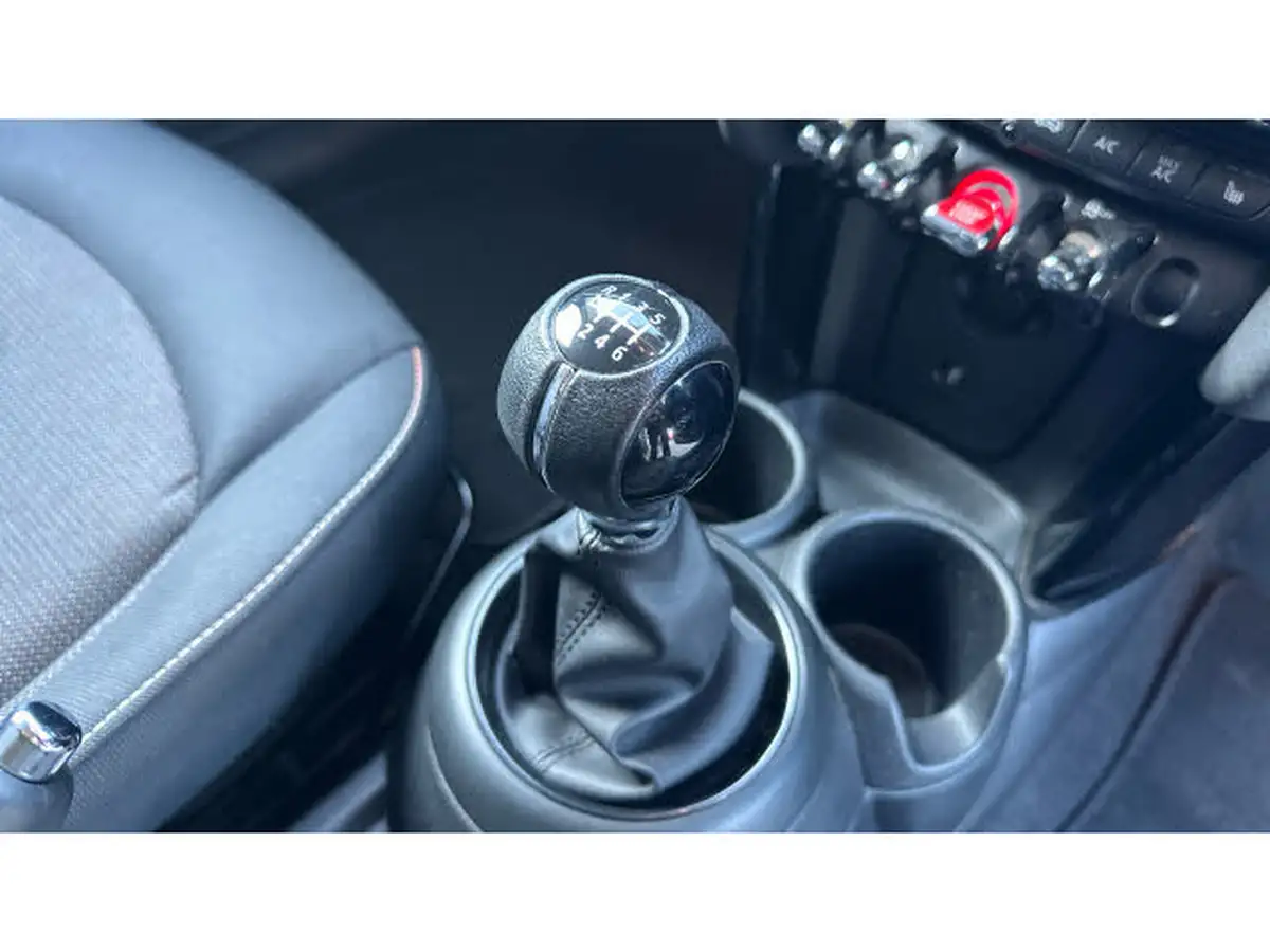 2021-mini-cooper-15-cooper-classic-hatchback-5d-big-48