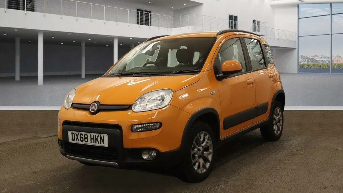 2018-fiat-panda-09-waze-big-7