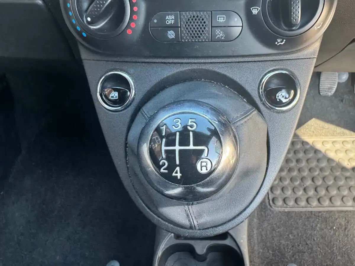 2019-fiat-500-12-s-big-25