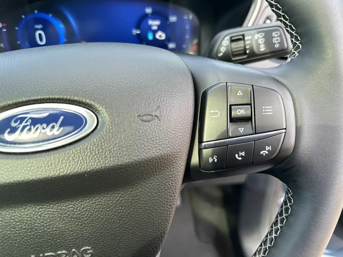 2023-ford-kuga-25t-vignale-190ps-fhev-big-26