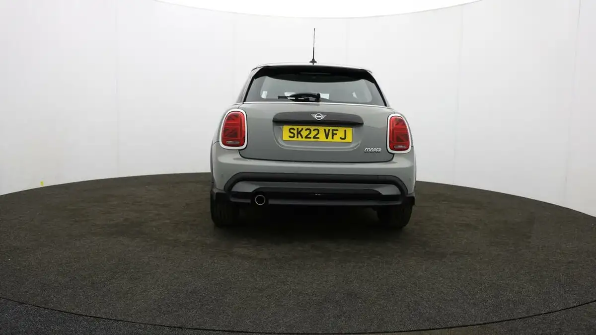 2022-mini-cooper-15-cooper-classic-hatchback-5d-auto-big-46