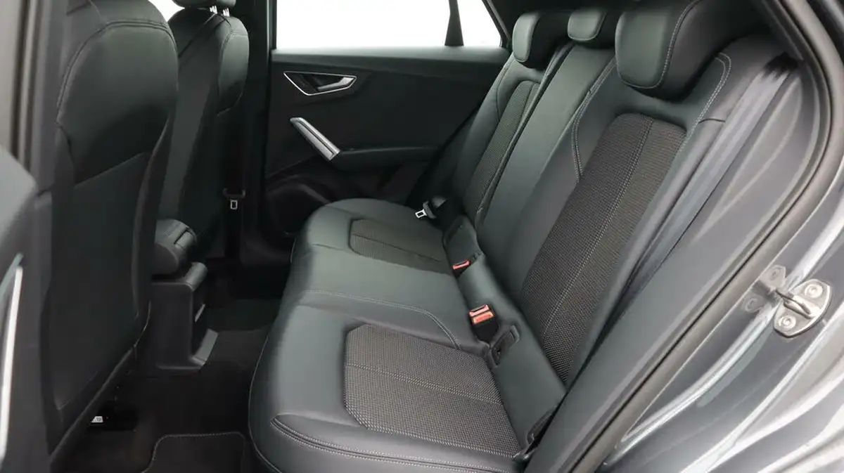 2022-audi-q2-15-35-tfsi-s-line-tronic-big-16