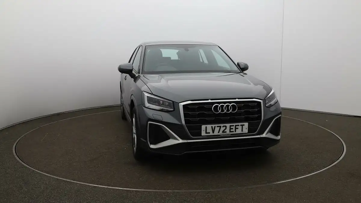 2022-audi-q2-15-35-tfsi-s-line-tronic-big-34