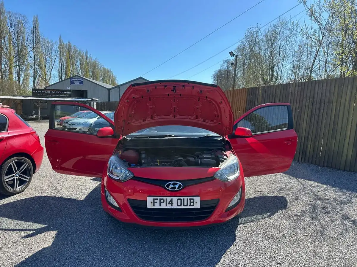 2014-hyundai-i20-12-active-3d-big-49