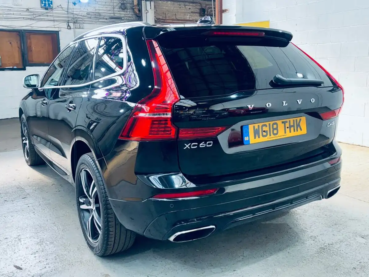 2018-volvo-xc60-20td-d4-r-design-4x4-geartronic-big-5