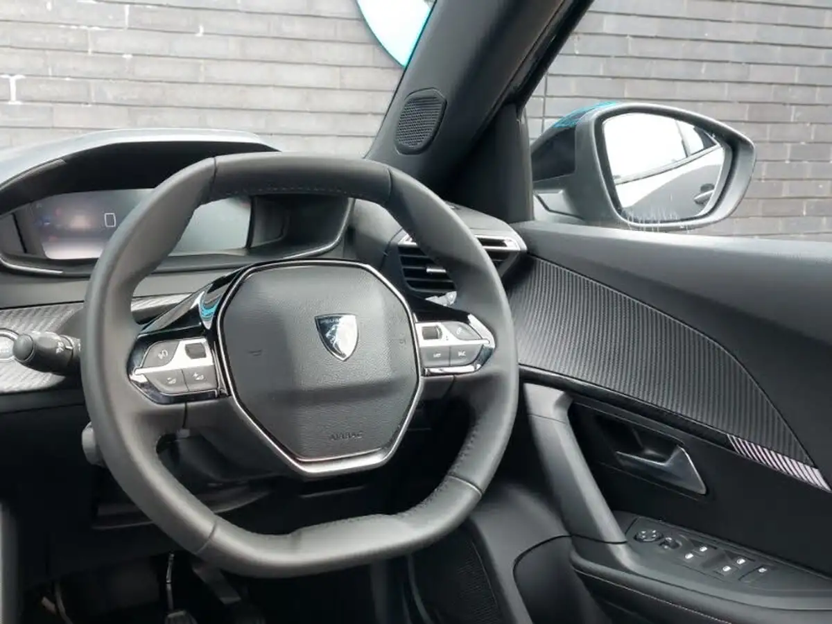 2024-peugeot-2008-suv-12-puretech-allure-130ps-big-9