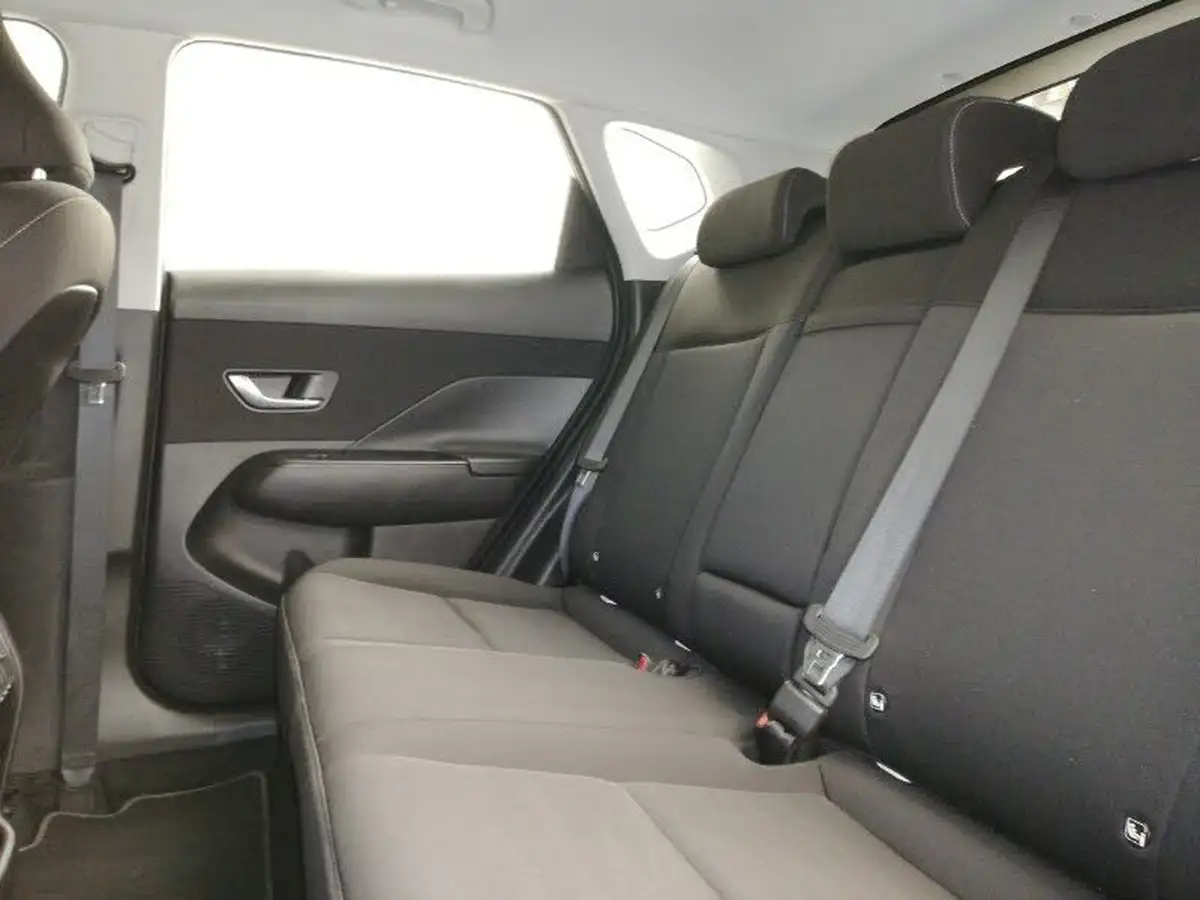 2023-hyundai-kona-16-gdi-advance-big-5