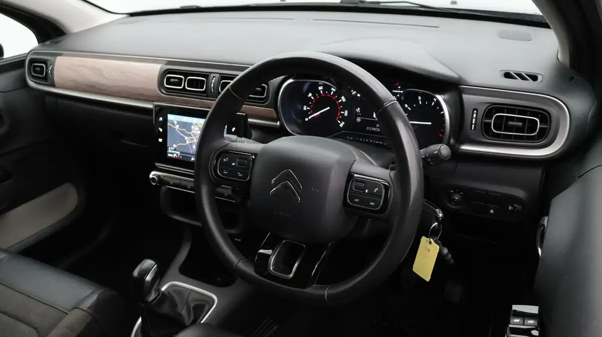 2022-citroen-c3-12-puretech-shine-plus-83ps-ss-big-9
