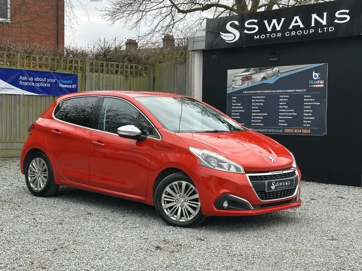 2017-peugeot-208-12-puretech-allure-82bhp-5d-big-0