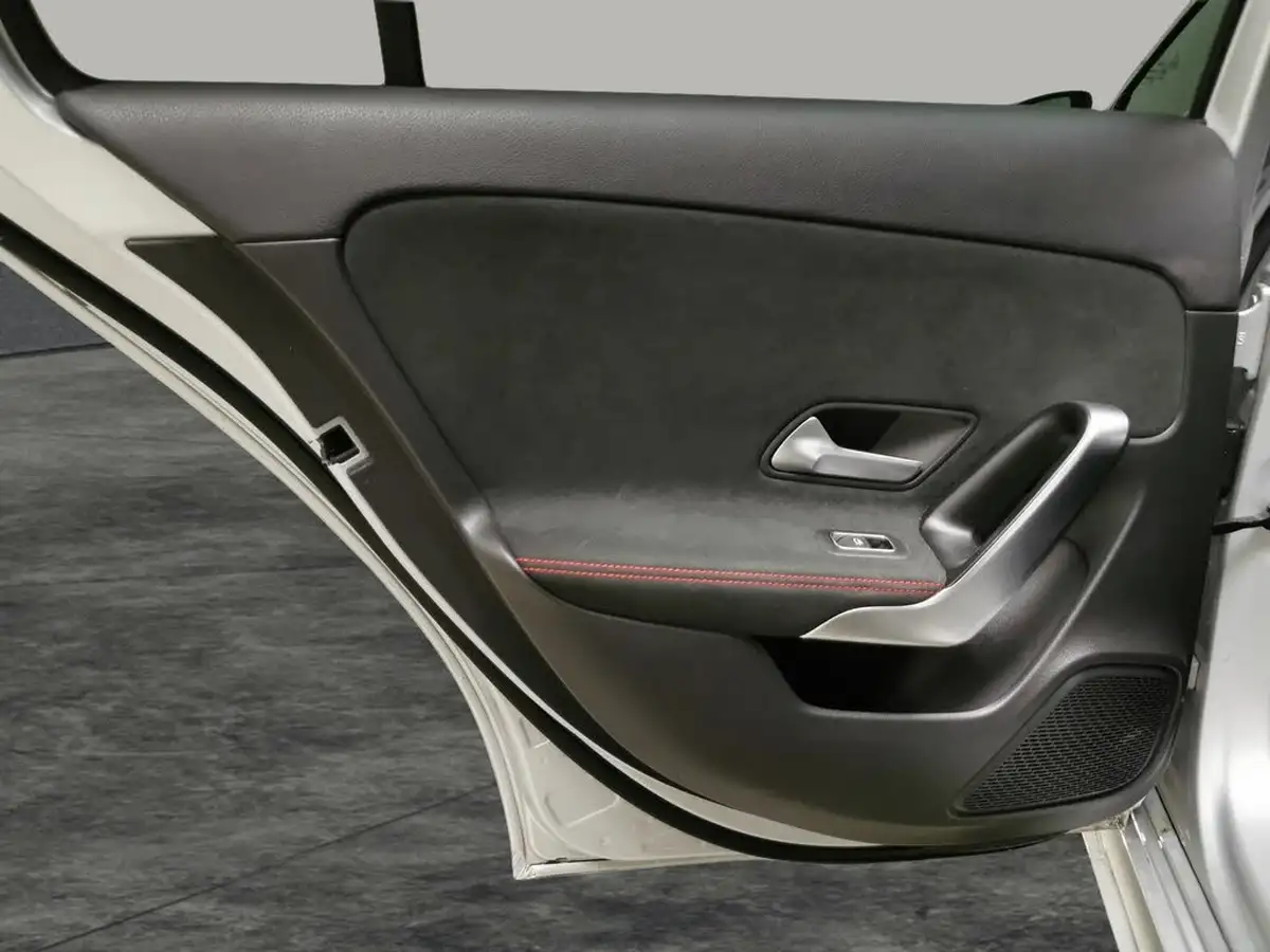 2020-mercedes-benz-a-class-13-a250e-amg-line-executive-hatchback-5d-big-25