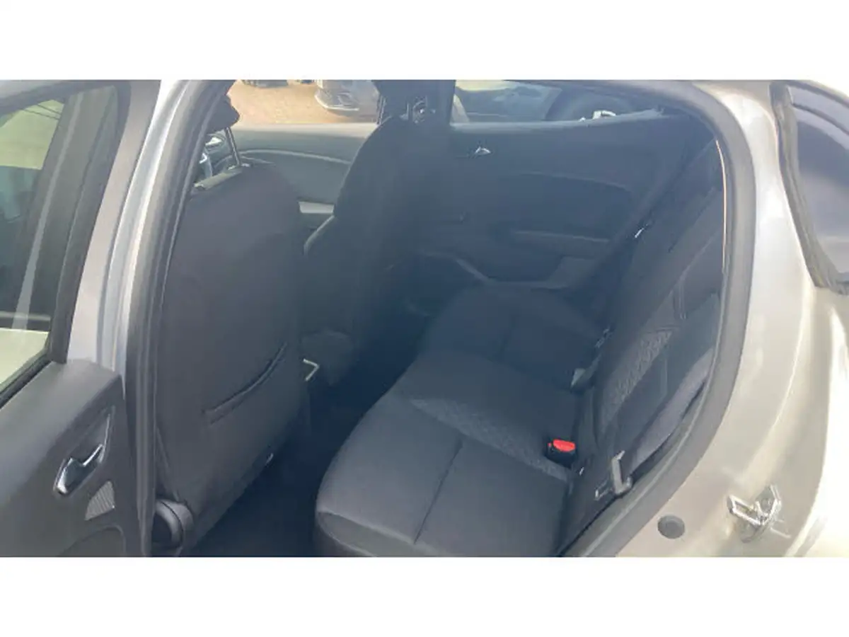 2021-renault-clio-10-tce-iconic-90ps-big-15