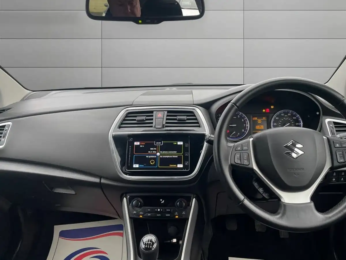 2021-suzuki-s-cross-14-boosterjet-sz-t-big-8