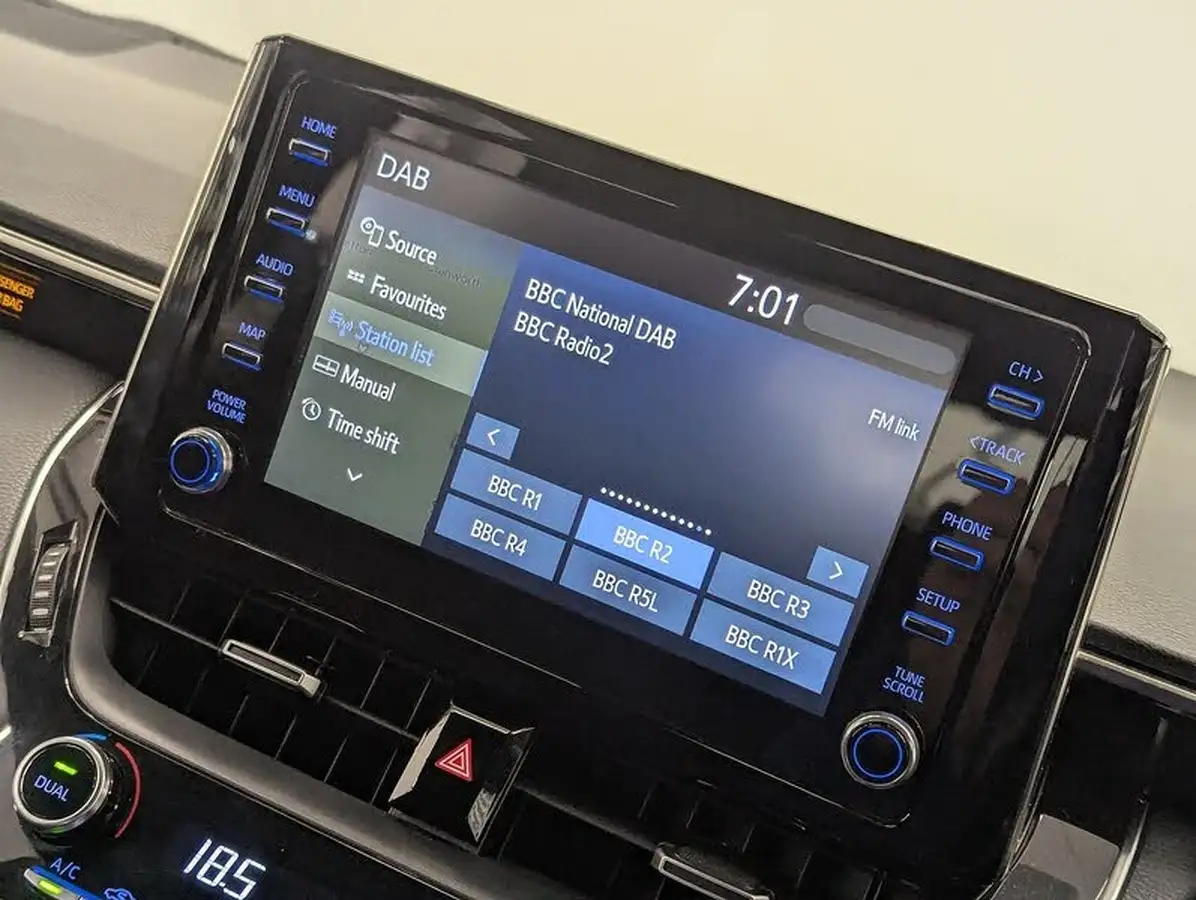2020-toyota-corolla-18-vvt-i-icon-tech-spare-wheel-hatchback-5d-big-28