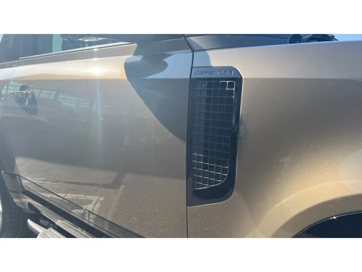 2024-land-rover-90-defender-30-d350-x-dynamic-hse-big-21