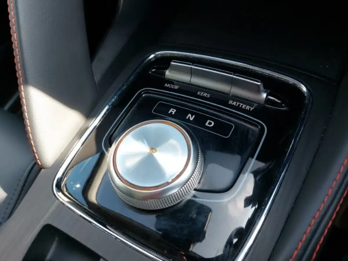 2022-mg-zs-suv-e-trophy-connect-ev-156ps-long-range-big-17