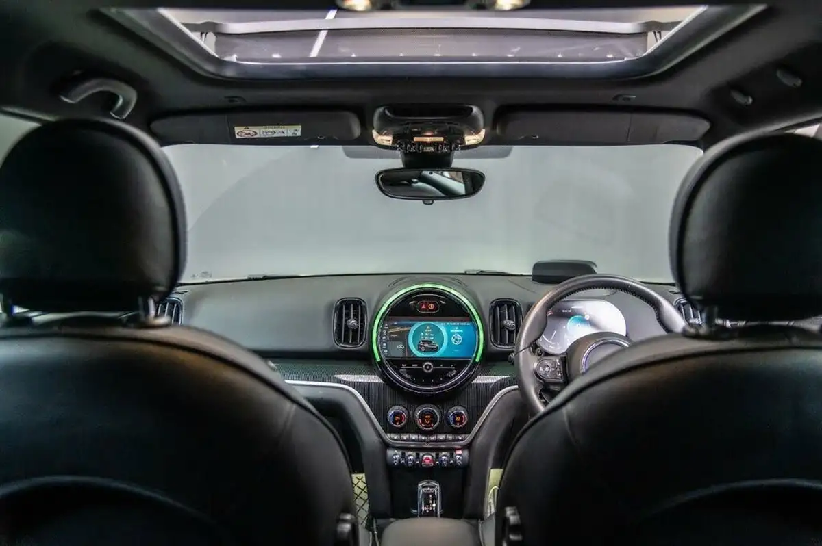 2022-mini-countryman-20-john-cooper-works-premium-big-67