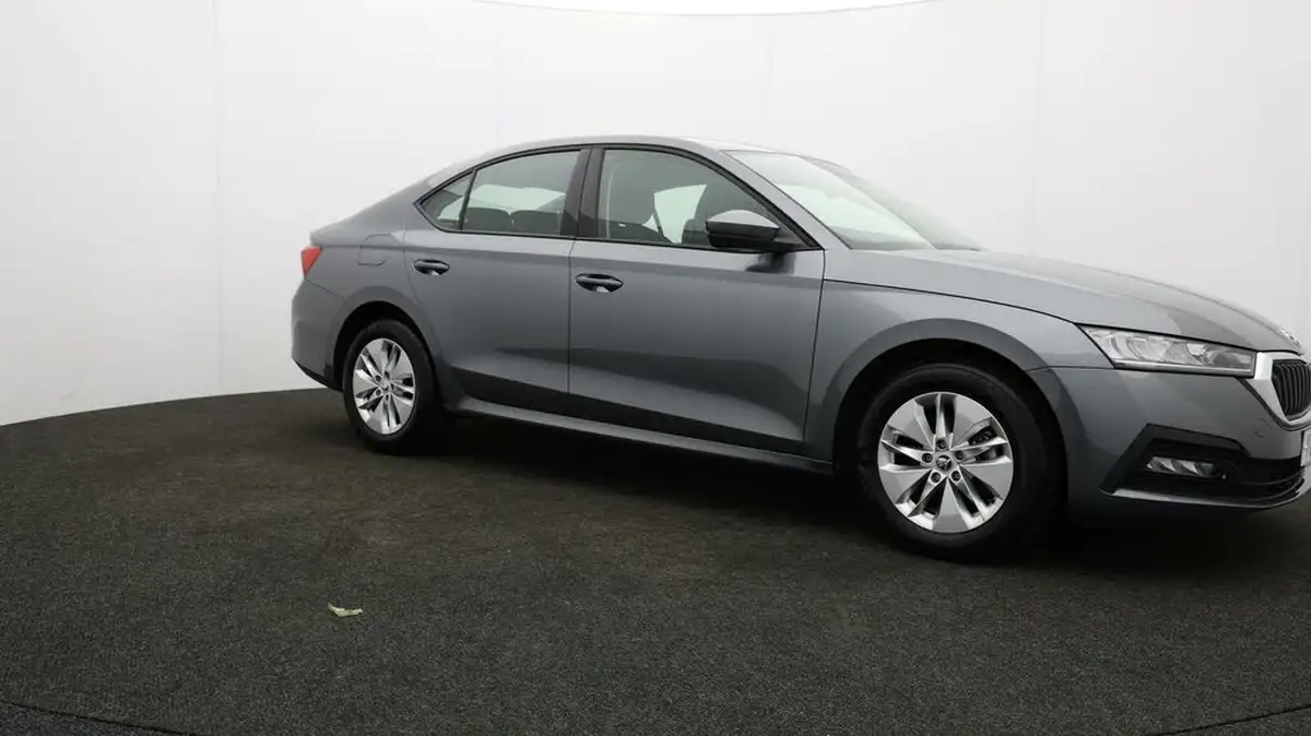 2023-skoda-octavia-10-tsi-se-110ps-hatchback-big-28
