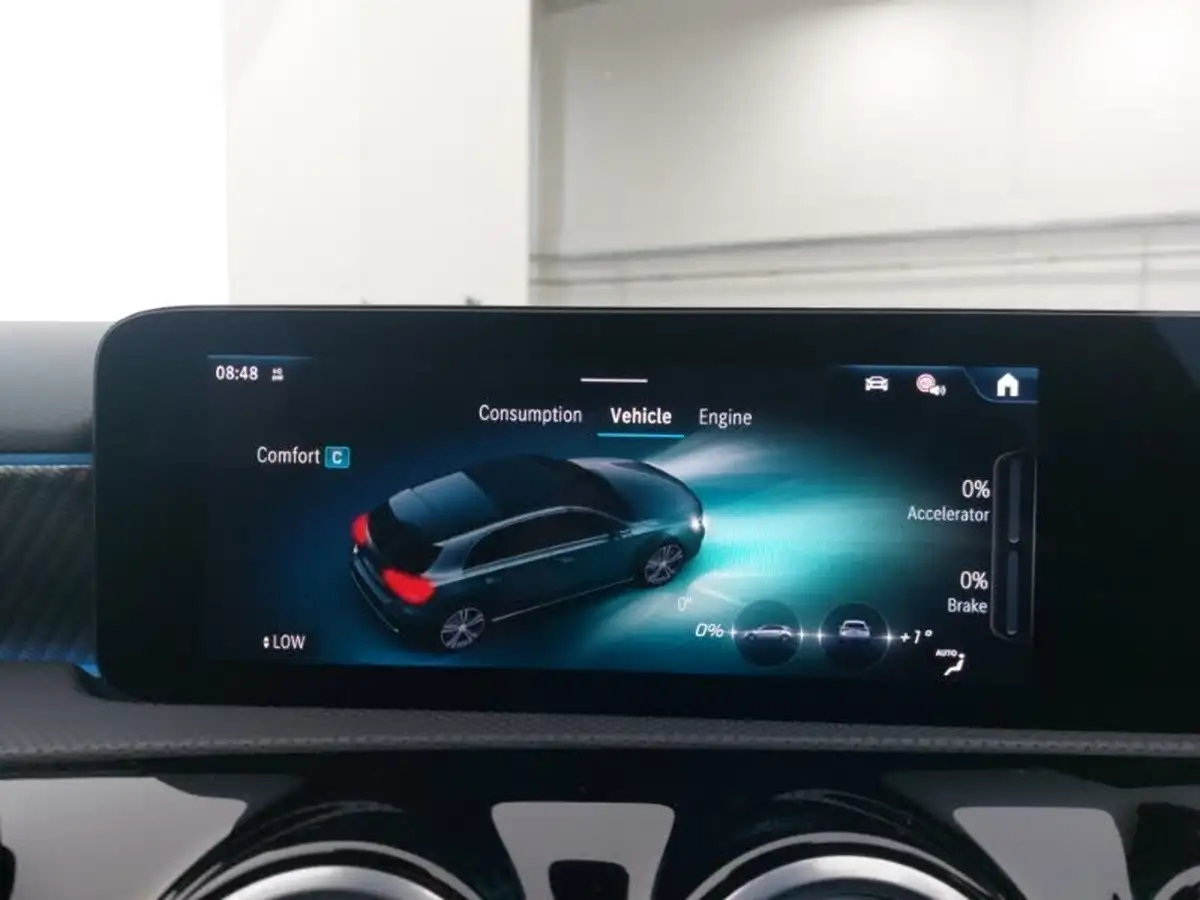 2024-mercedes-benz-a-class-20d-a200d-sport-executive-hatchback-5d-big-15