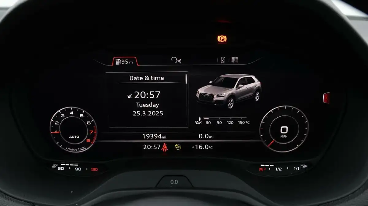 2022-audi-q2-10-30-tfsi-sport-big-10