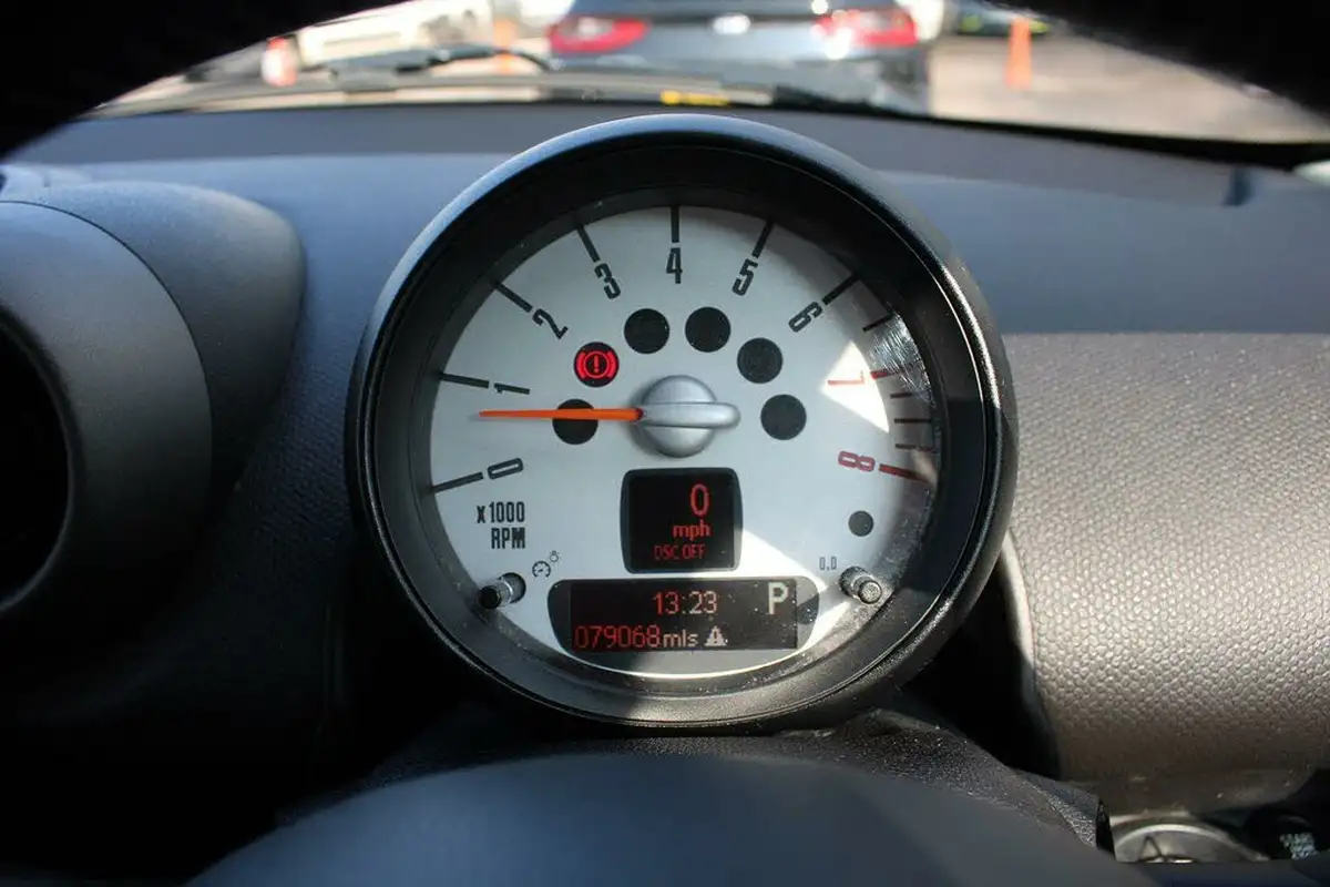 2012-mini-countryman-16-cooper-122bhp-auto-big-8