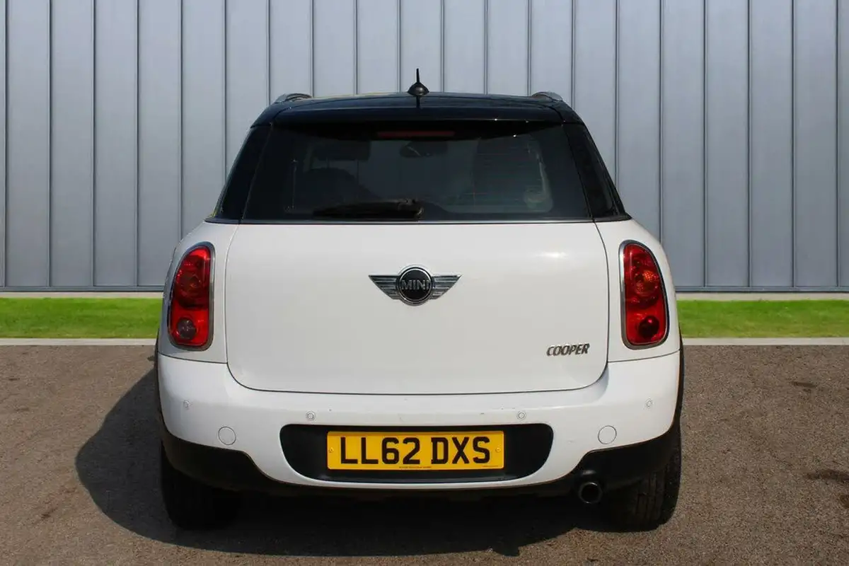 2012-mini-countryman-16-cooper-122bhp-auto-big-4