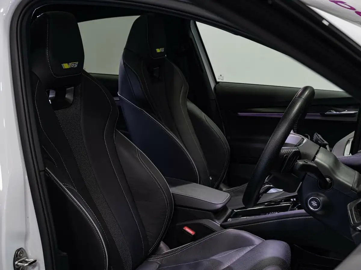 2023-skoda-enyaq-e-80-vrs-coupe-big-1