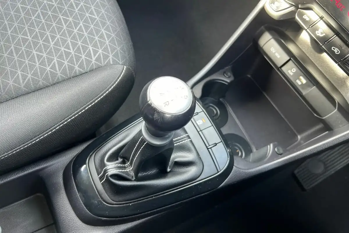 2019-kia-picanto-125-3-big-11