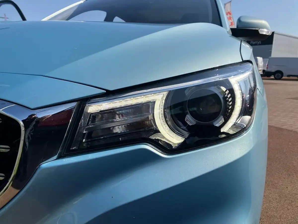 2021-mg-zs-suv-e-exclusive-ev-big-12