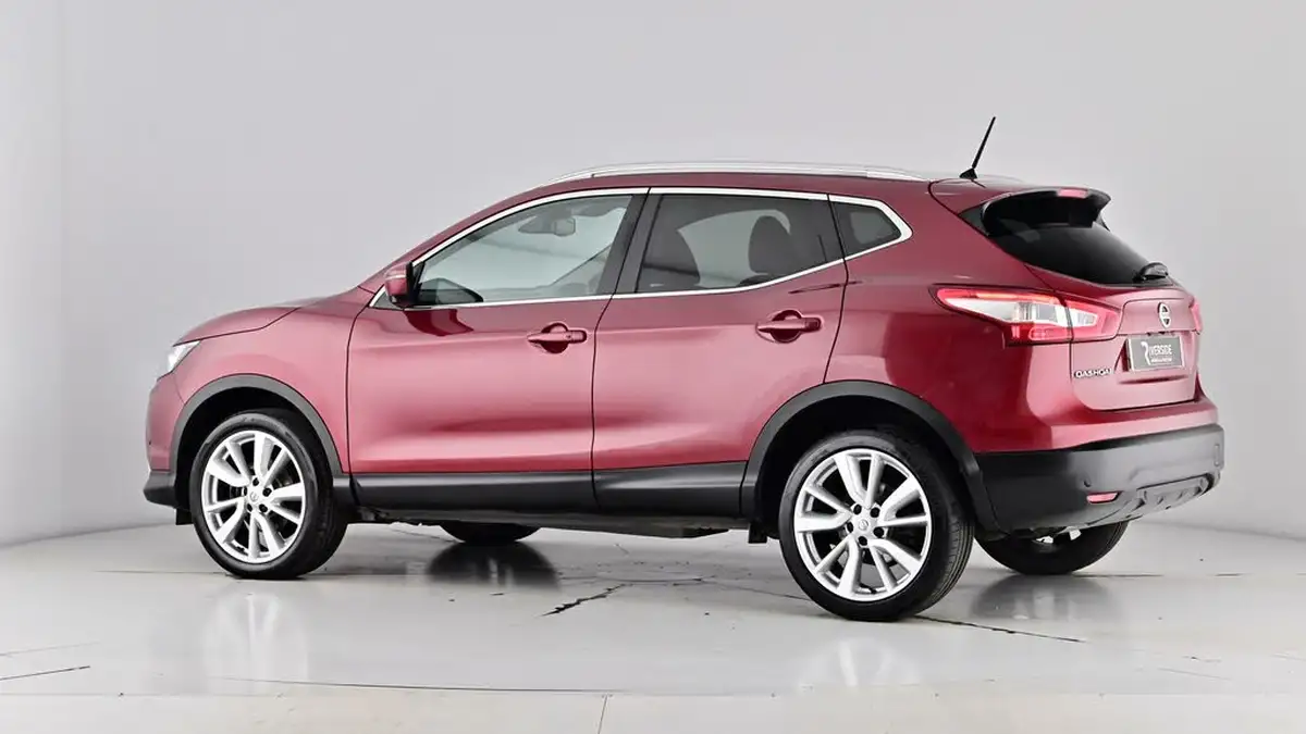 2017-nissan-qashqai-15dci-tekna-big-62