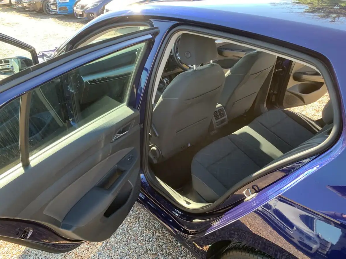 2020-volkswagen-golf-15-tsi-life-150ps-hatchback-big-34