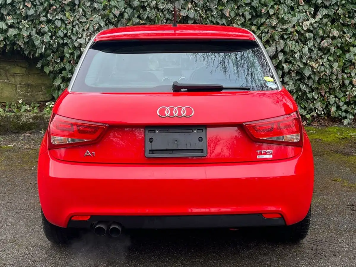 2013-audi-a1-big-57