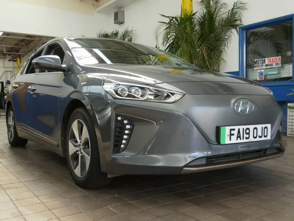 2019-hyundai-ioniq-e-premium-electric-88kw-big-33