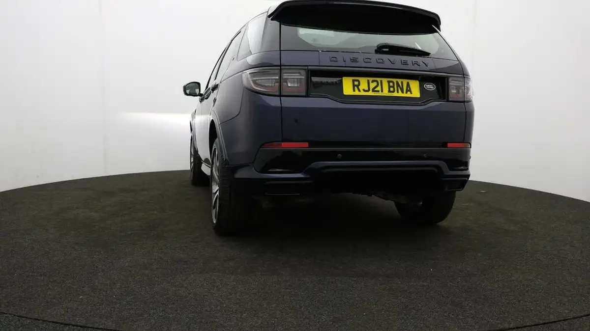 2021-land-rover-discovery-sport-20-d200-r-dynamic-hse-big-25