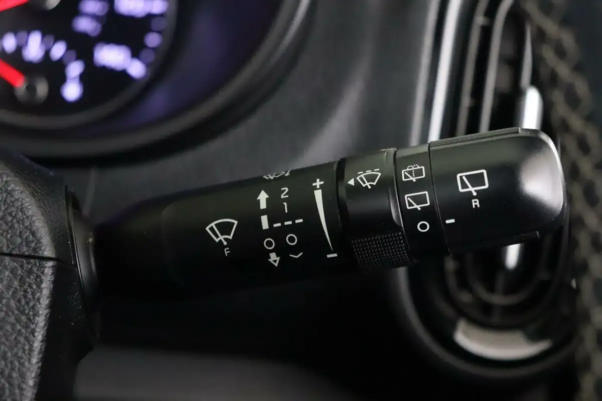 2020-kia-picanto-125-3-big-21