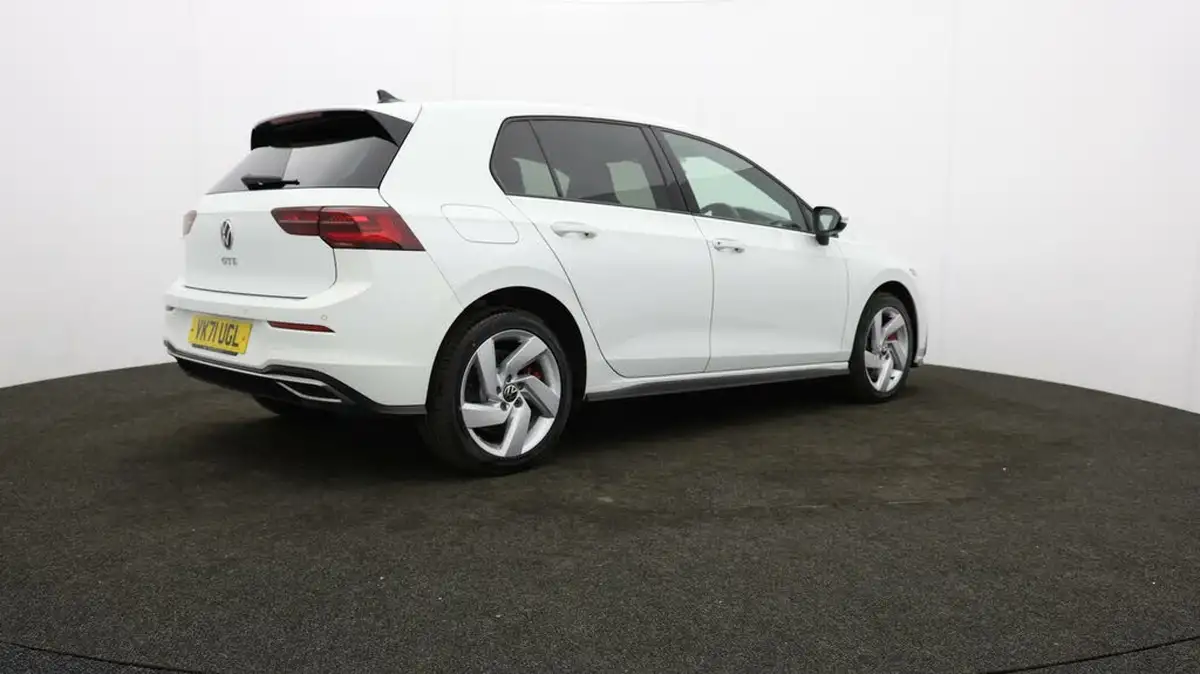 2021-volkswagen-golf-14-tsi-gte-big-24