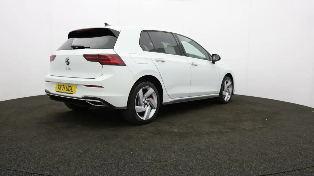 2021-volkswagen-golf-14-tsi-gte-big-76