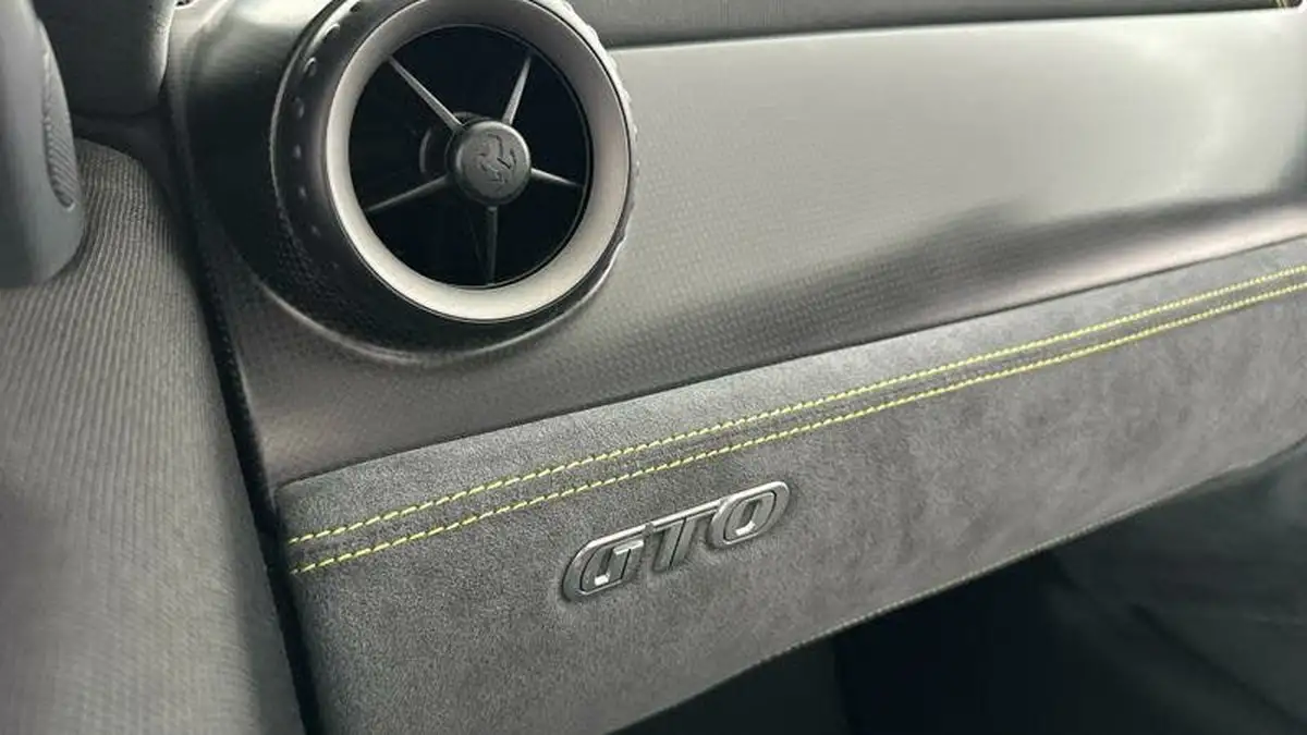 2011-ferrari-599-60-gto-big-6