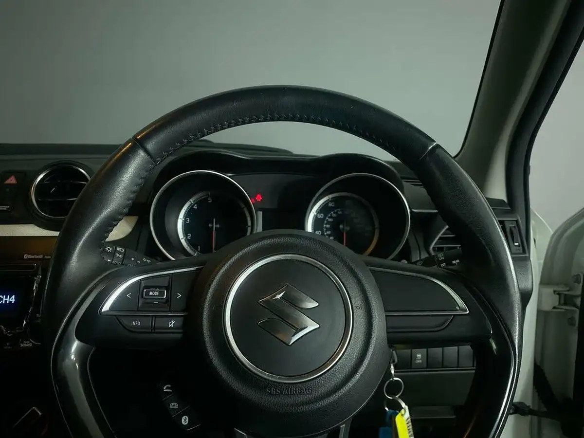 2017-suzuki-swift-12-dualjet-sz3-big-21