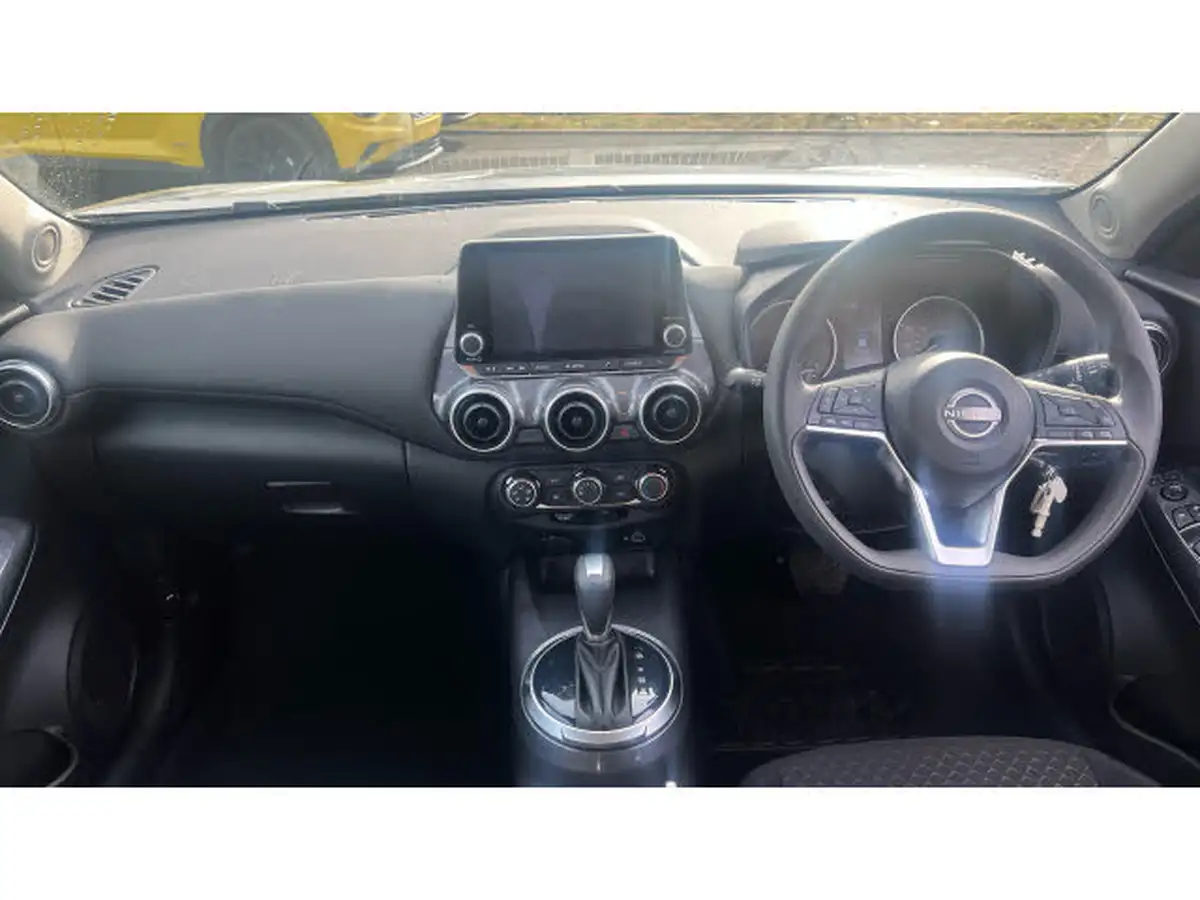 2023-nissan-juke-10-dig-t-acenta-dct-big-9
