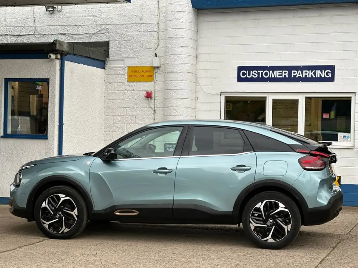 2022-citroen-c4-15bluehdi-c-series-edition-110ps-big-2