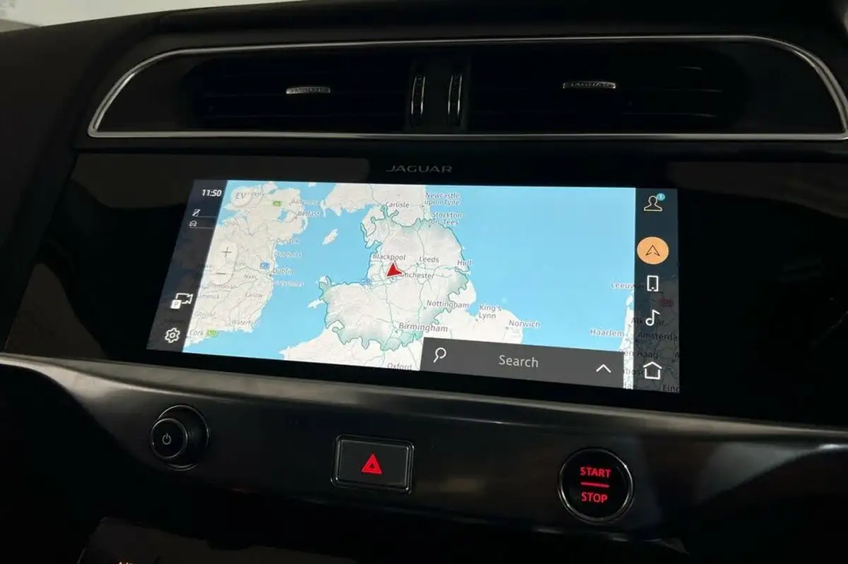 2022-jaguar-i-pace-ev400-hse-big-13