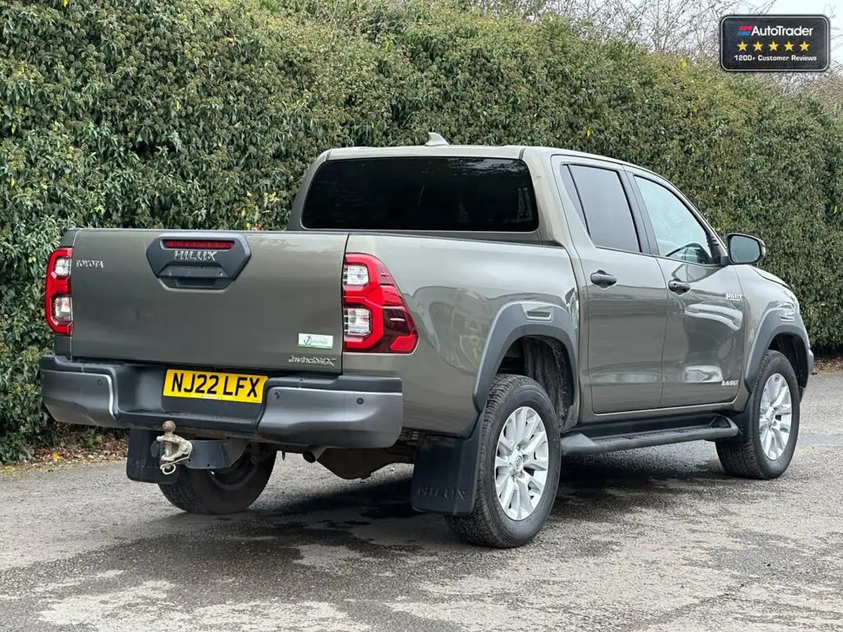 2022-toyota-hi-lux-28d-4d-invincible-x-204hpeu6d-2755cc-big-10