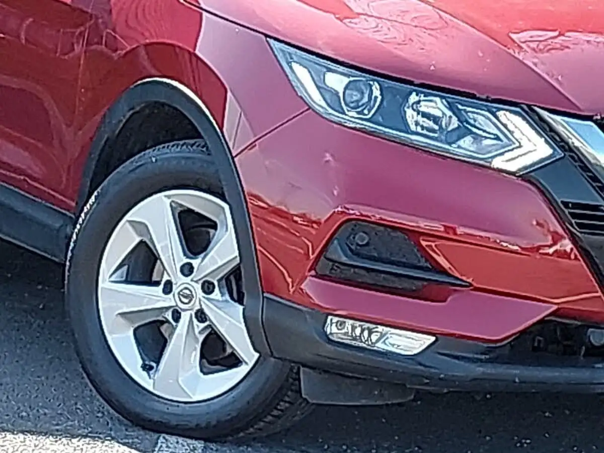 2018-nissan-qashqai-13-dig-t-acenta-premium-160ps-big-8